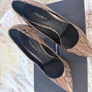 Dolce & Gabbana Textured Brown Heels